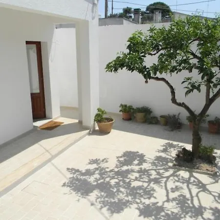 Via Xxiv Maggio , 16 Apartamento